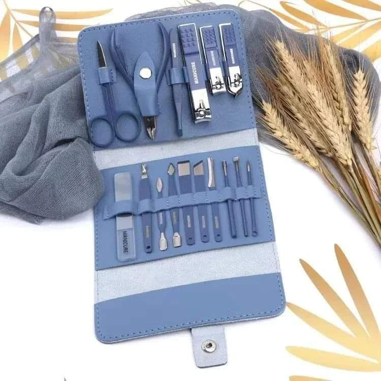 16-piece manicure pedicure set with case